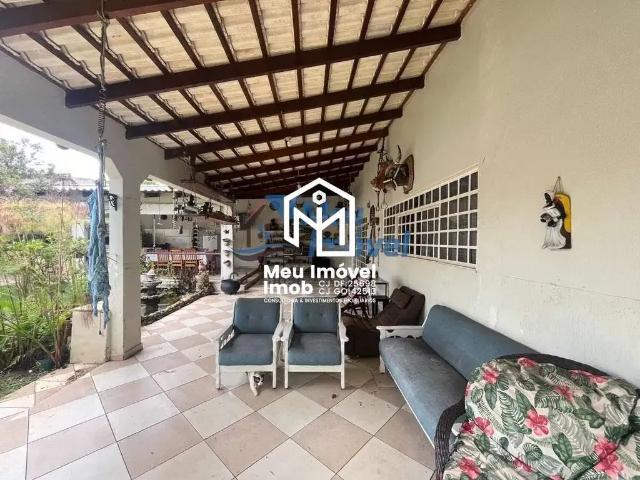 Casa / Sobrado para Venda em Brasília/DF Taguatinga 4 Quartos