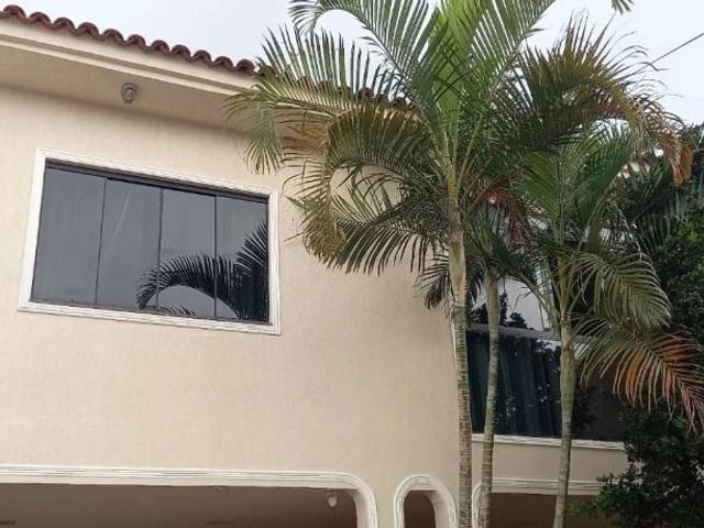 Casa / Sobrado para Venda em Brasília/DF Taguatinga Norte 5 Quartos