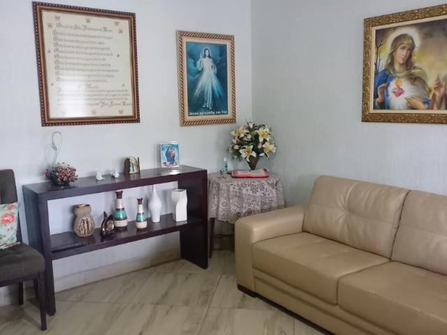 Casa / Sobrado para Venda em Brasília/DF Taguatinga Norte Taguatinga 4 Quartos