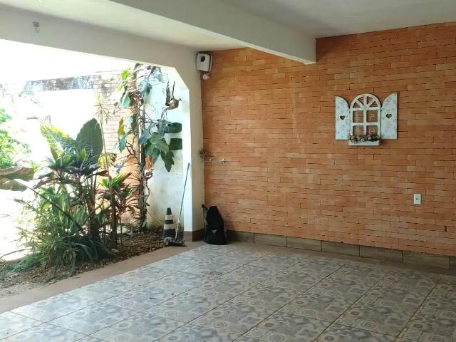 Casa / Sobrado para Venda em Brasília/DF Taguatinga Norte Taguatinga 4 Quartos