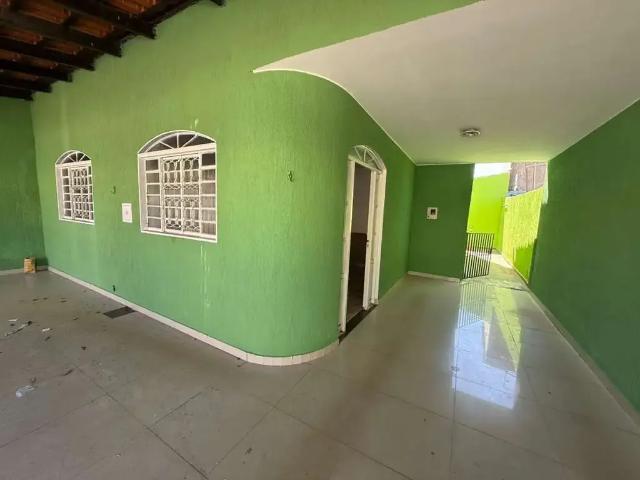 Casa / Sobrado para Venda em Brasília/DF Taguatinga Norte Taguatinga 4 Quartos