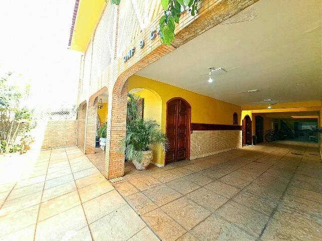 Casa / Sobrado para Venda em Brasília/DF Taguatinga Norte Taguatinga 4 Quartos