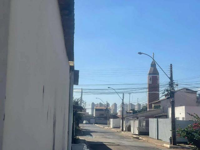 Casa / Sobrado para Venda em Brasília/DF Taguatinga Norte Taguatinga 2 Quartos