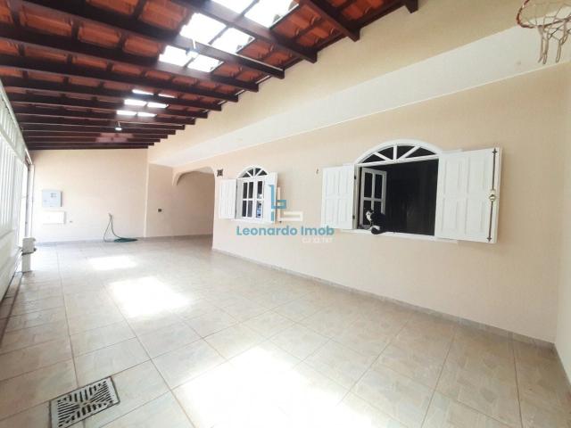 Casa / Sobrado para Venda em Brasília/DF Taguatinga Norte Taguatinga 3 Quartos