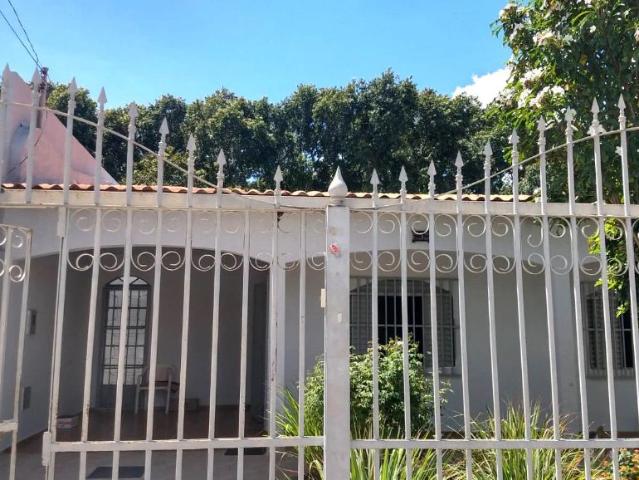 Casa / Sobrado para Venda em Brasília/DF Taguatinga Norte Taguatinga 3 Quartos