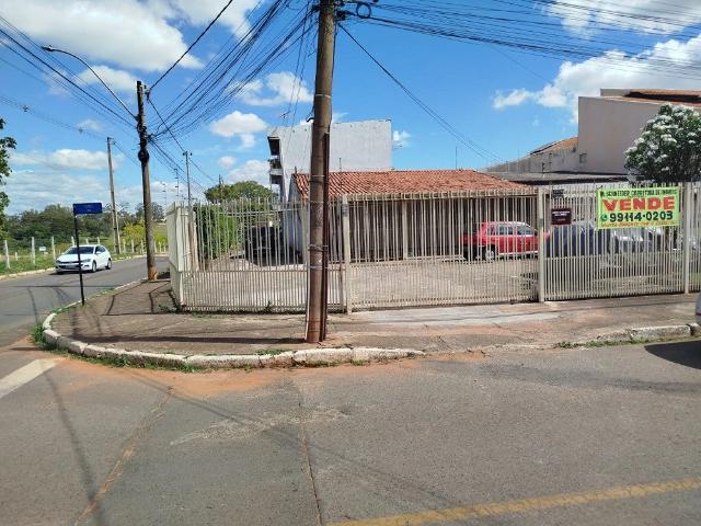 Casa / Sobrado para Venda em Brasília/DF Taguatinga Sul Taguatinga 7 Quartos