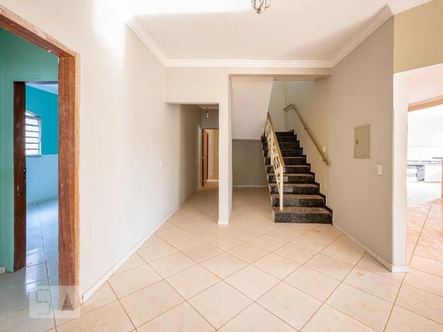 Casa / Sobrado para Venda em Brasília/DF Vicente Pires 6 Quartos