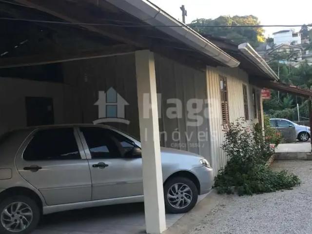 Casa / Sobrado para Venda em Brusque/SC Águas Claras 4 Quartos