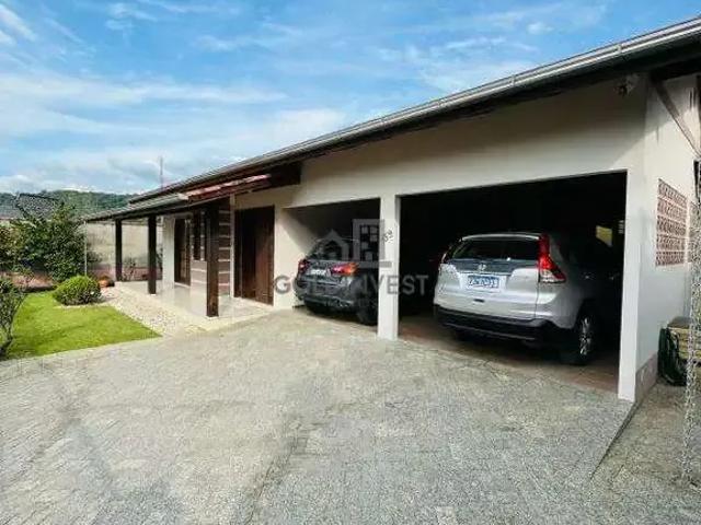 Casa / Sobrado para Venda em Brusque/SC Dom Joaquim 4 Quartos