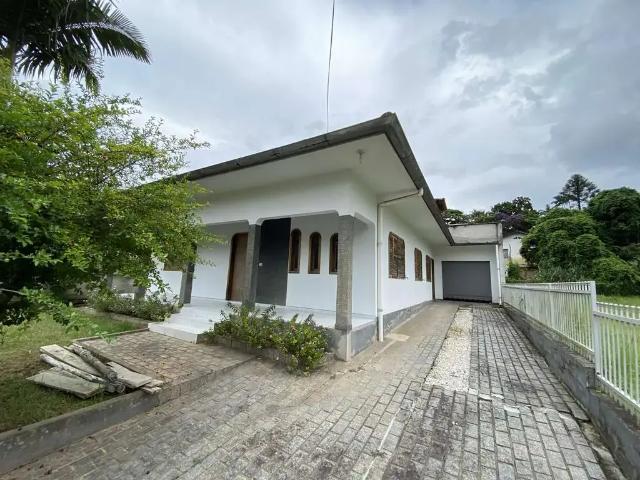 Casa / Sobrado para Venda em Brusque/SC Jardim Maluche 3 Quartos