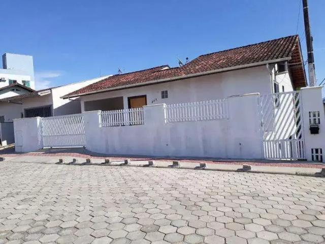 Casa / Sobrado para Venda em Brusque/SC Souza Cruz 3 Quartos