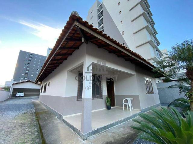 Casa / Sobrado para Venda em Brusque/SC Santa Terezinha 3 Quartos