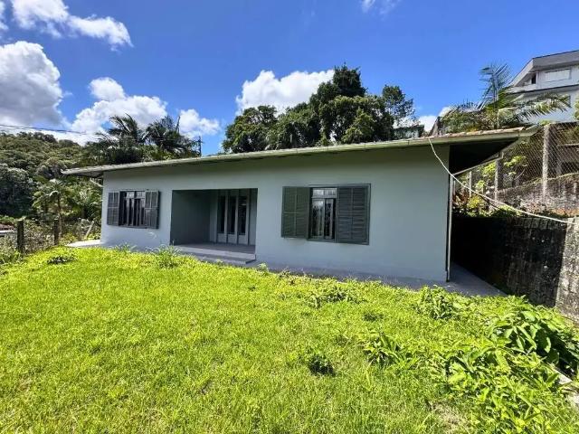 Casa / Sobrado para Venda em Brusque/SC Primeiro de Maio 5 Quartos