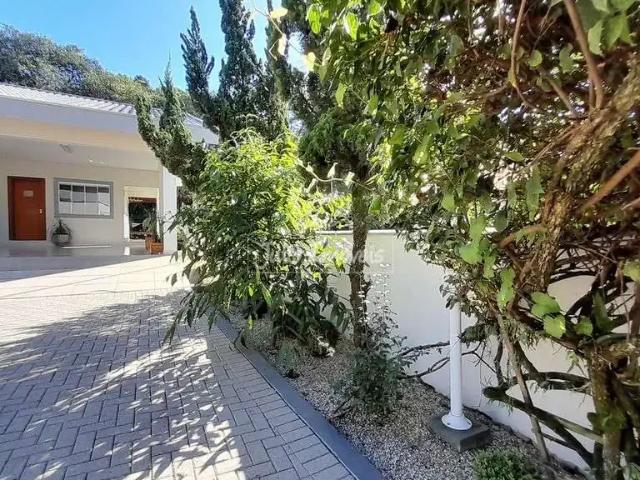 Casa / Sobrado para Venda em Brusque/SC Primeiro de Maio 3 Quartos