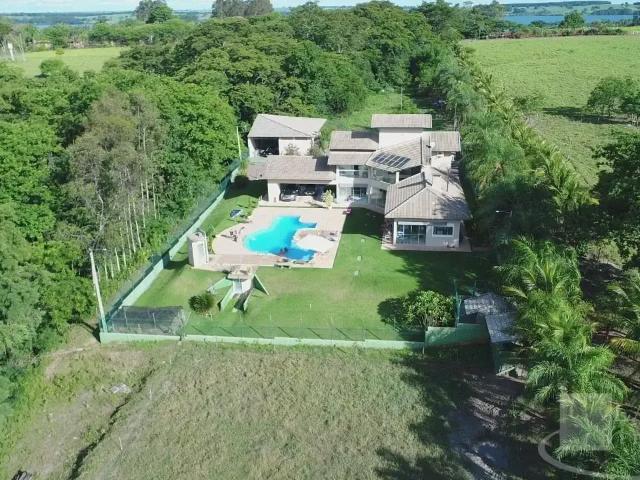 Casa / Sobrado para Venda em Buritama/SP Centro 4 Quartos