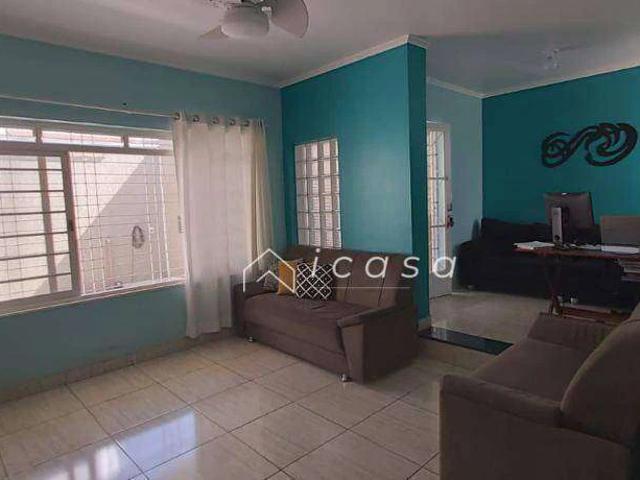 Casa / Sobrado para Venda em Caçapava/SP Vila Resende 3 Quartos