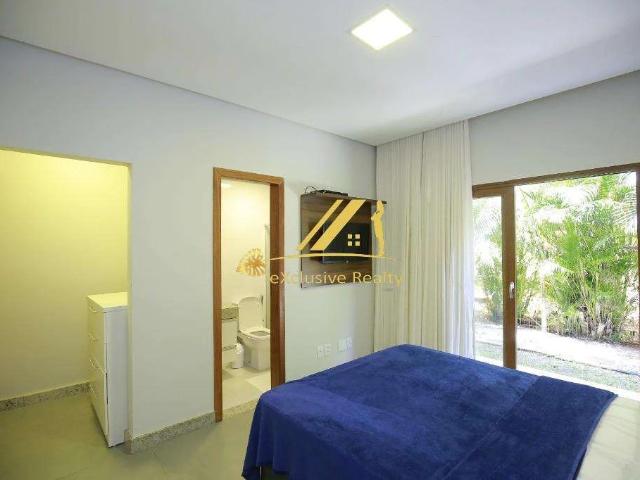 Casa / Sobrado para Venda em Camaçari/BA Monte Gordo 4 Quartos