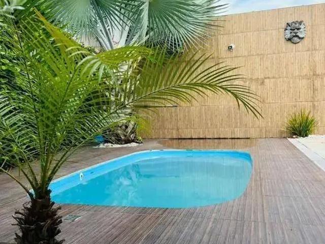 Casa / Sobrado para Venda em Camaçari/BA Abrantes 3 Quartos