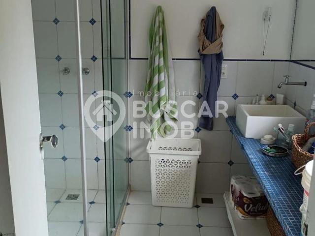 Casa / Sobrado para Venda em Camaçari/BA Abrantes 4 Quartos