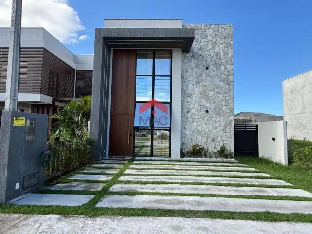 Casa / Sobrado para Venda em Camaçari/BA Abrantes 4 Quartos