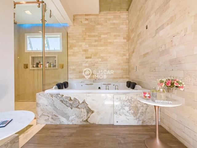 Casa / Sobrado para Venda em Camaçari/BA Abrantes 4 Quartos