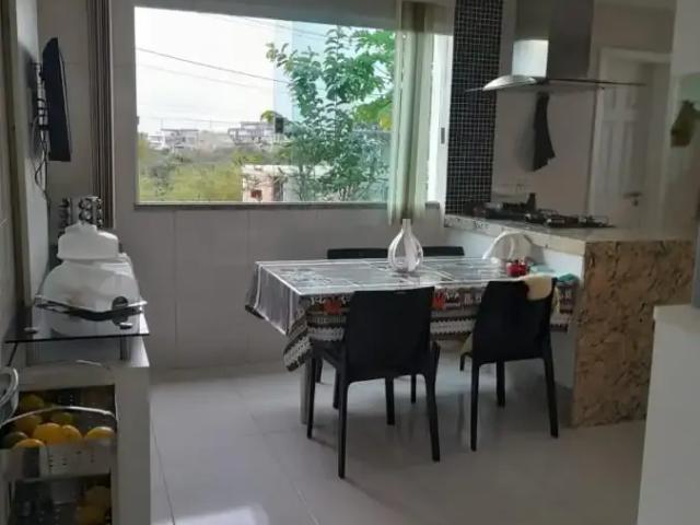 Casa / Sobrado para Venda em Camaçari/BA Abrantes 4 Quartos