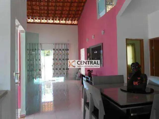 Casa / Sobrado para Venda em Camaçari/BA Abrantes 4 Quartos