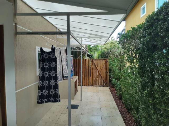 Casa / Sobrado para Venda em Camaçari/BA Abrantes 4 Quartos