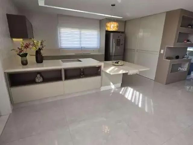 Casa / Sobrado para Venda em Camaçari/BA Alphaville Abrantes 5 Quartos
