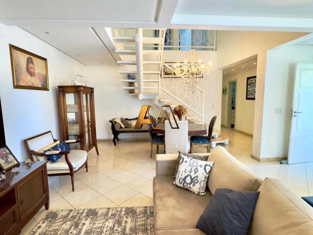 Casa / Sobrado para Venda em Camaçari/BA Busca Vida 6 Quartos