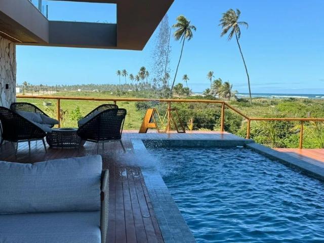 Casa / Sobrado para Venda em Camaçari/BA Guarajuba 8 Quartos