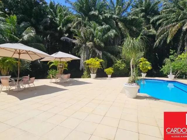 Casa / Sobrado para Venda em Camaçari/BA Praia de Busca Vida 4 Quartos