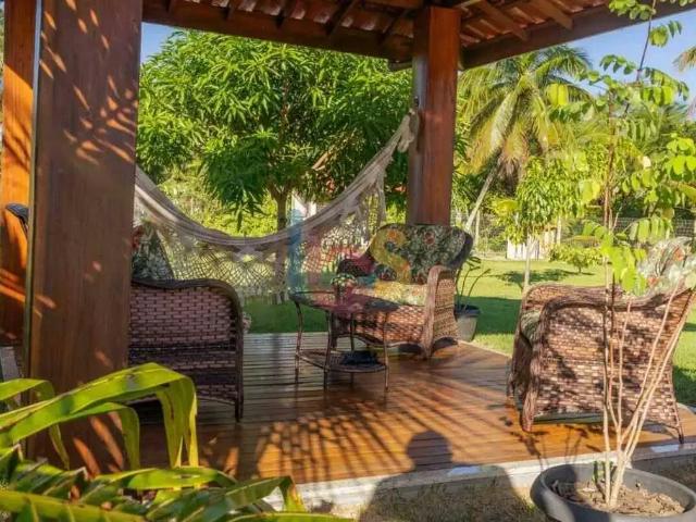 Casa / Sobrado para Venda em Camamu/BA Centro 5 Quartos