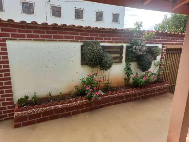 Casa / Sobrado para Venda em Cambará/PR Centro 4 Quartos