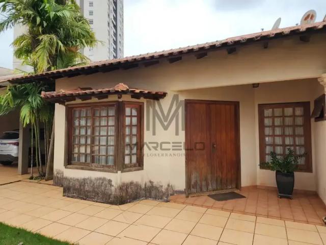 Casa / Sobrado para Venda em Cambé/PR Centro 3 Quartos