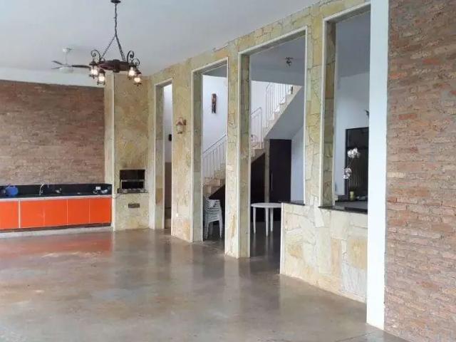 Casa / Sobrado para Venda em Cambé/PR Estância Cabral 3 Quartos