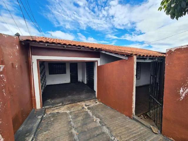 Casa / Sobrado para Venda em Cambé/PR Jardim Silvino 3 Quartos