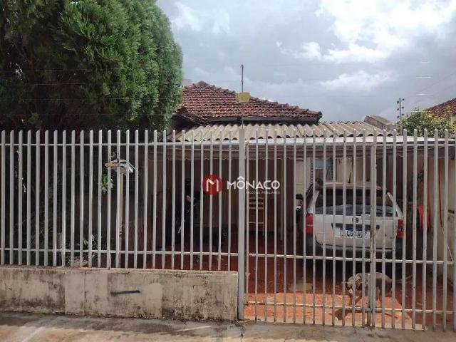 Casa / Sobrado para Venda em Cambé/PR Jardim Silvino 4 Quartos