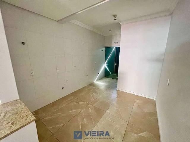Casa / Sobrado para Venda em Camboriú/SC Areias 4 Quartos