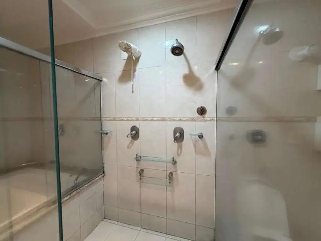 Casa / Sobrado para Venda em Camboriú/SC Centro 4 Quartos