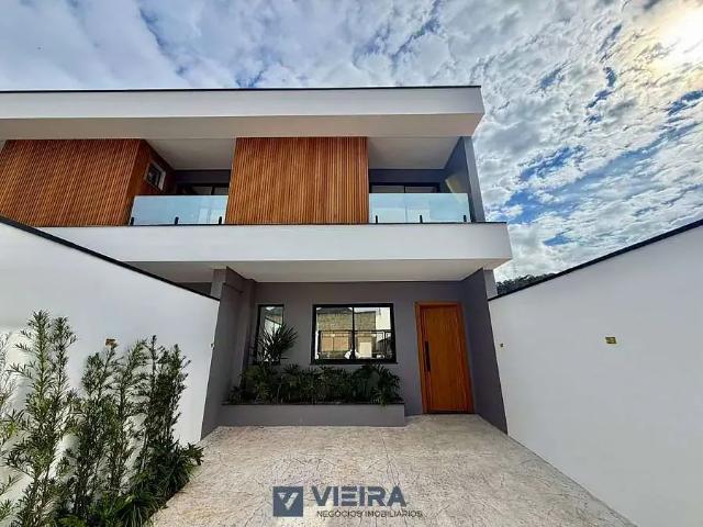 Casa / Sobrado para Venda em Camboriú/SC Rio Pequeno 2 Quartos