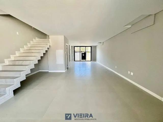 Casa / Sobrado para Venda em Camboriú/SC São Francisco de Assis 3 Quartos