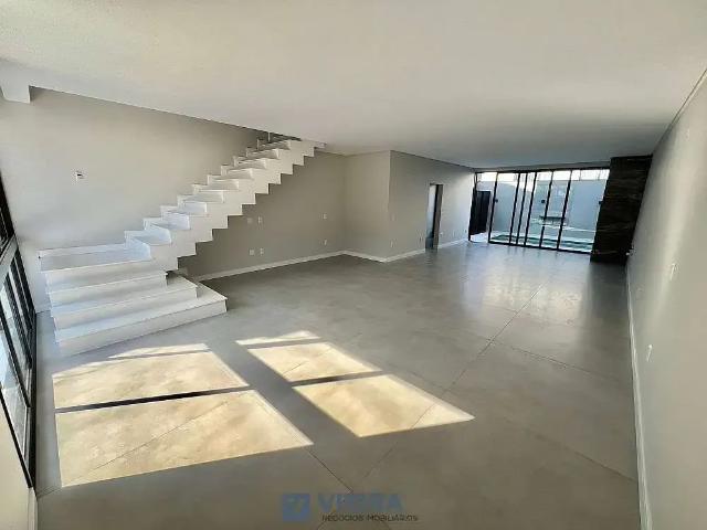 Casa / Sobrado para Venda em Camboriú/SC São Francisco de Assis 3 Quartos