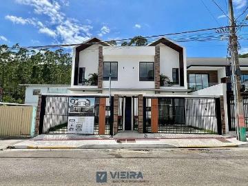 Casa / Sobrado para Venda em Camboriú/SC São Francisco de Assis 3 Quartos