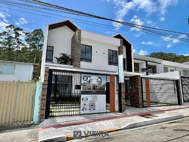 Casa / Sobrado para Venda em Camboriú/SC São Francisco de Assis 3 Quartos