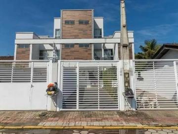 Casa / Sobrado para Venda em Camboriú/SC São Francisco de Assis 3 Quartos