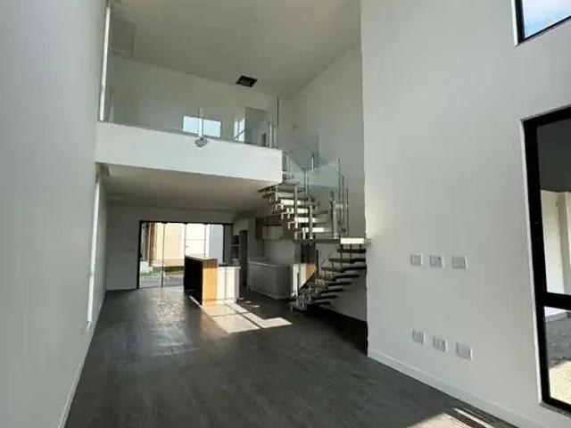 Casa / Sobrado para Venda em Camboriú/SC Santa Regina 4 Quartos
