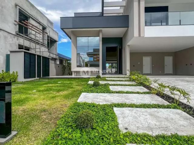 Casa / Sobrado para Venda em Camboriú/SC Santa Regina 4 Quartos