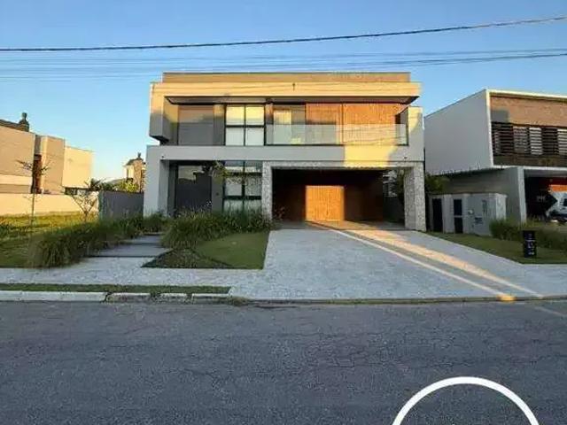 Casa / Sobrado para Venda em Camboriú/SC Santa Regina 3 Quartos