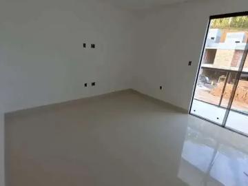 Casa / Sobrado para Venda em Camboriú/SC Tabuleiro 2 Quartos